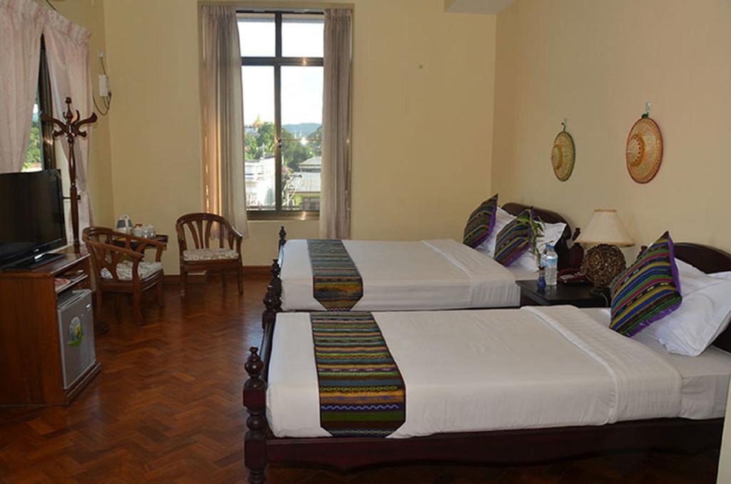 Hotel Mr. Charles Hsipaw