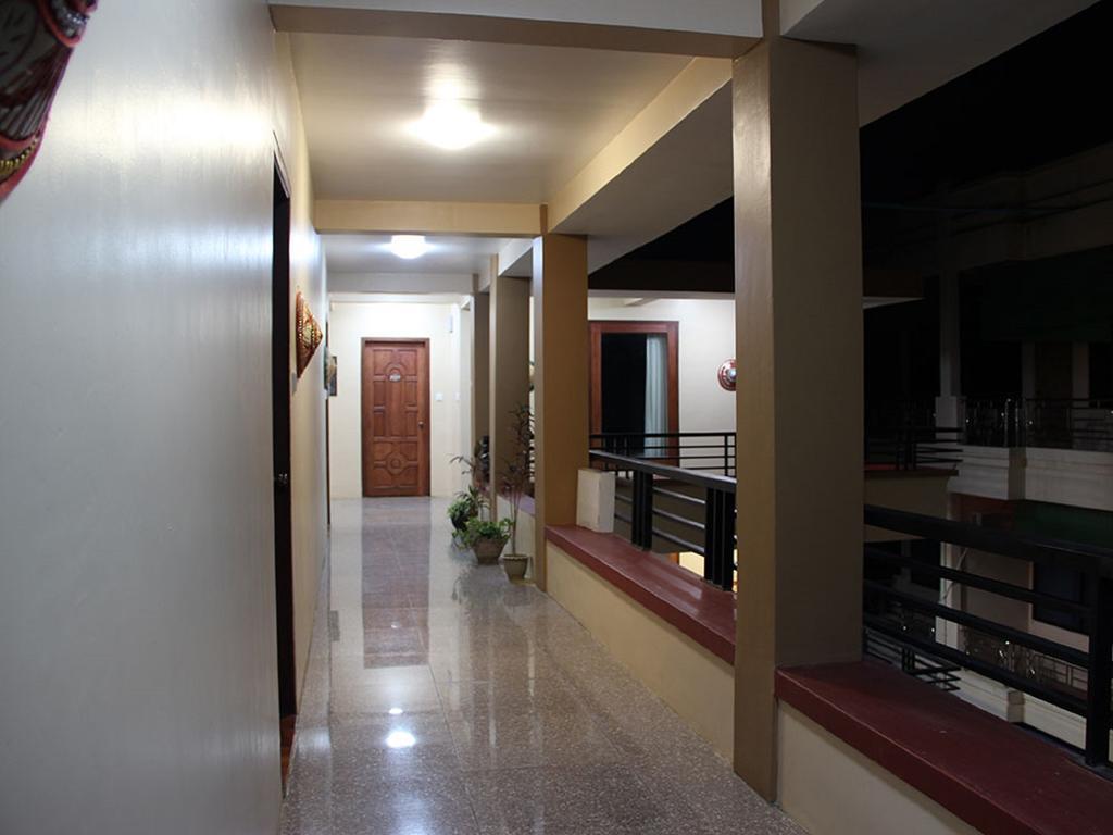 Hotel Mr. Charles 2*