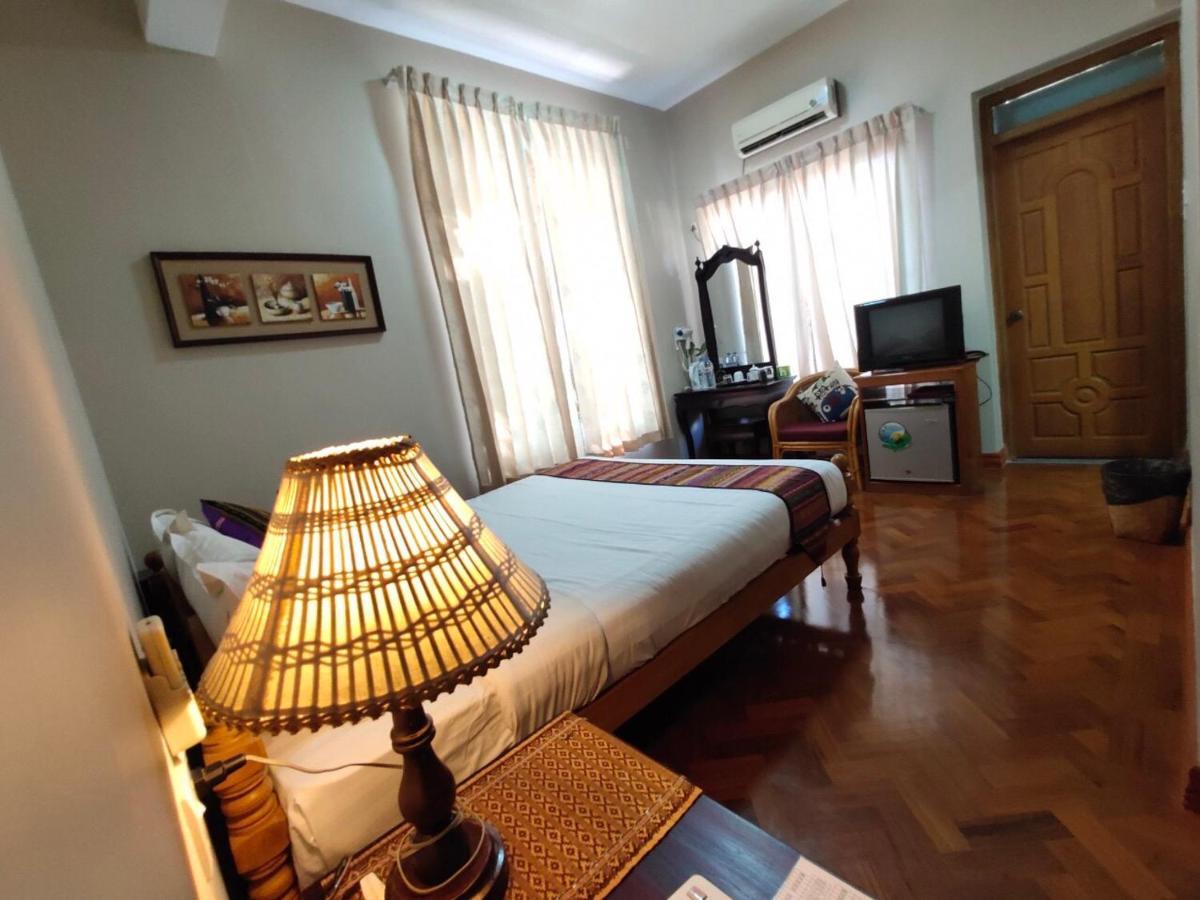 Hotel Mr. Charles Hsipaw